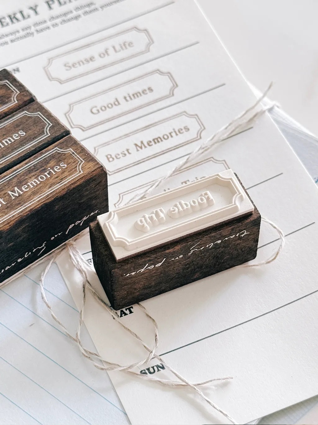 紙上旅行 TOP Studio．雙框英文字櫸木印章 共四款