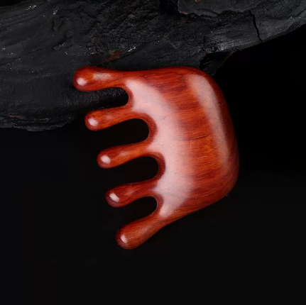 Popular thickened lobular rosewood massage comb (five-tooth chubby hand) (size: length 82mm width 61mm)