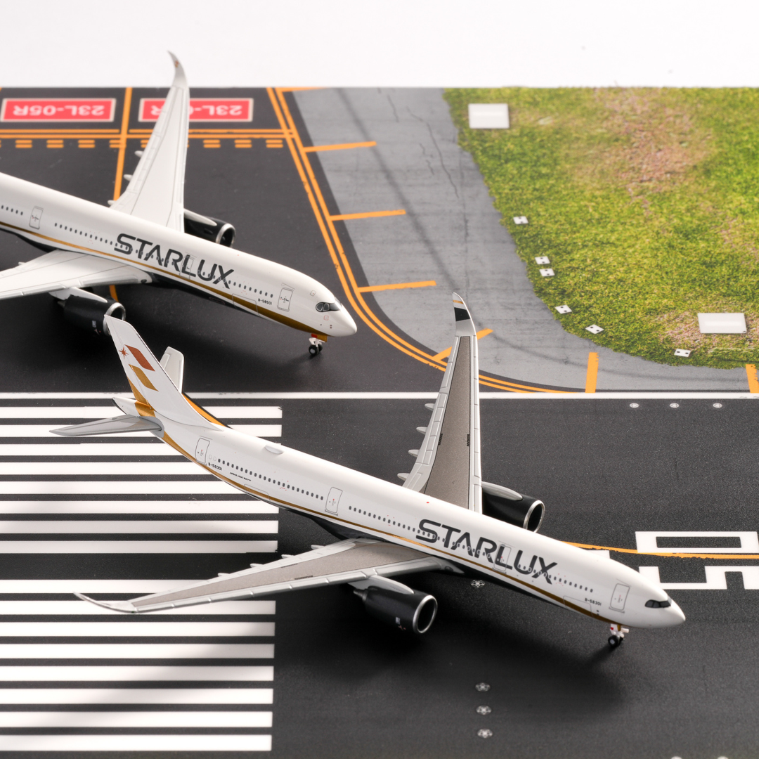 STARLUX | A330-900neo 1: 500 Aircraft Model (Herpa)
