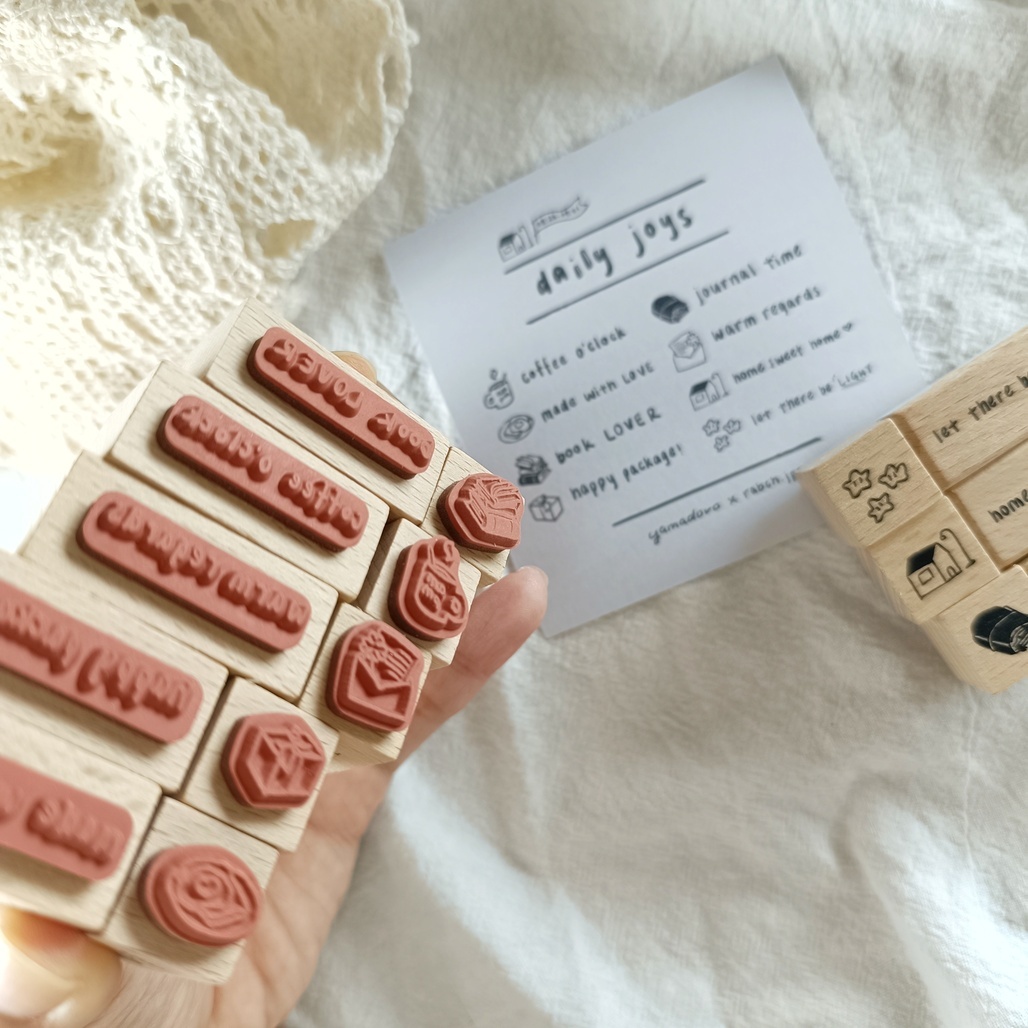 山泥泥 x rabch.jpg．Daily Joys系列 櫸木印章組 共八款