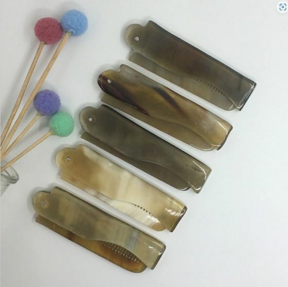 Popular natural horn folding massage comb, Shasha massage head comb (1 folding horn comb)