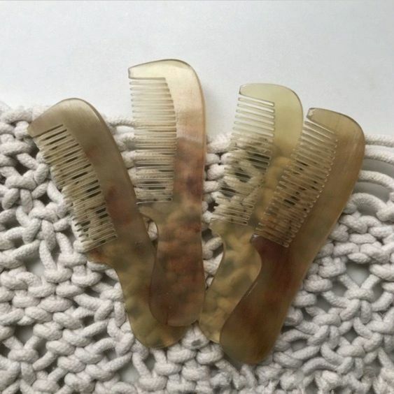 Popular natural horn comb, anti-static, not harmful to the scalp, massage head comb (horn comb - 1 pack) length: 12 cm