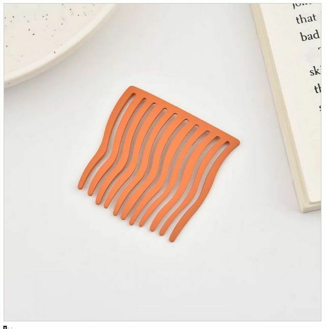 Hot style simple metal seamless inverted comb (orange-red)