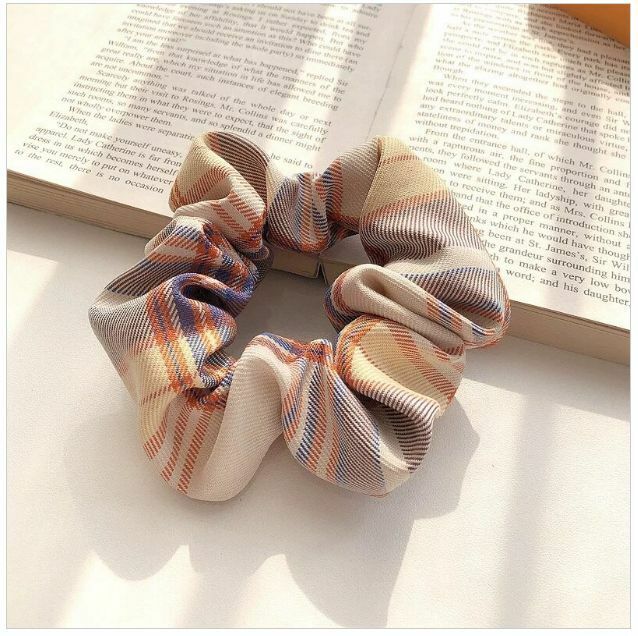 Hot style Japanese plaid large intestine hair tie (Yamabuki)