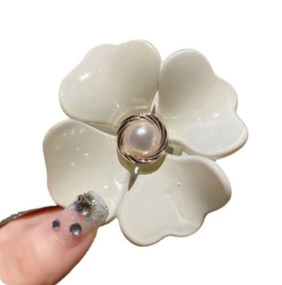 New Japanese and Korean Pearl Hairpin Shark Clip (Flower Shape - Beige)