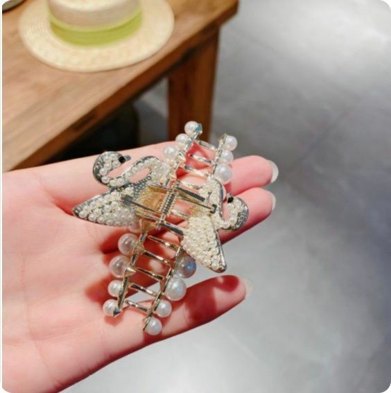 New Korean style simple pearl swan hairpin shark clip (Pearl-Swan)