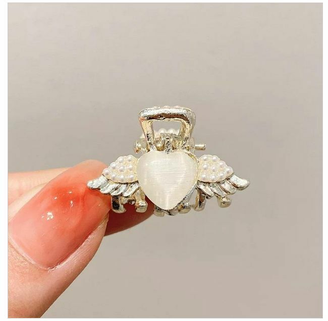 Hot selling metal half-tied small shark clip hair clip hair accessory (love wings)