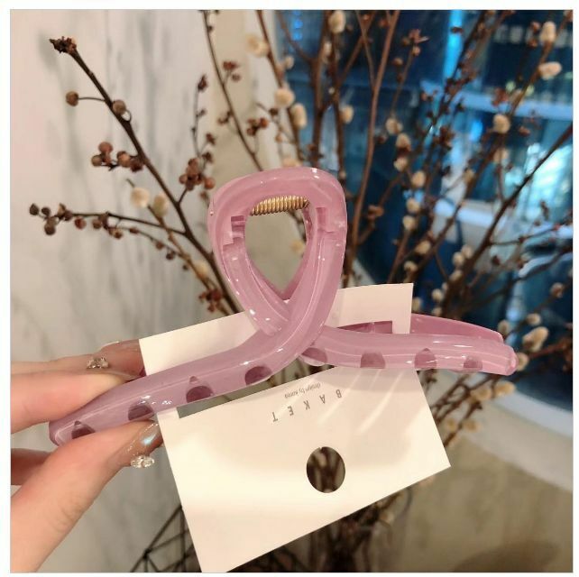 Hot Selling Simple and Elegant Cross Clip Shark Hair Clip Hair Accessory (Lavender Purple)