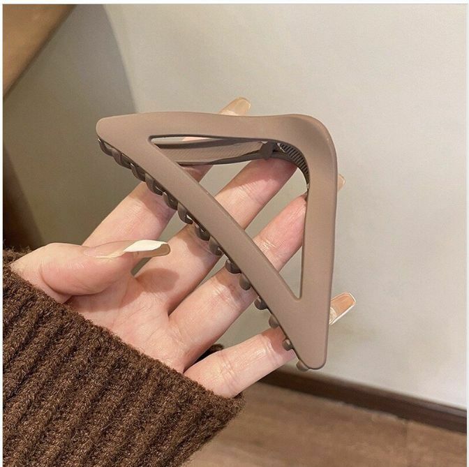 Hot Selling Triangle Clip Shark Clip Hair Clip Hair Accessories (Brown)