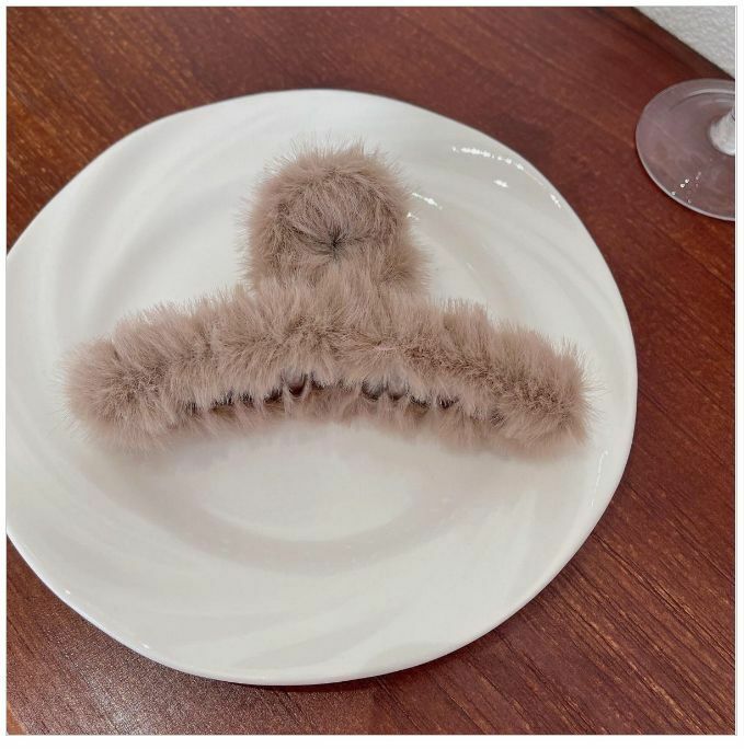 Hot Selling 14cm Autumn and Winter Plush Shark Clip Hair Clip Hair Accessories (Light Brown)