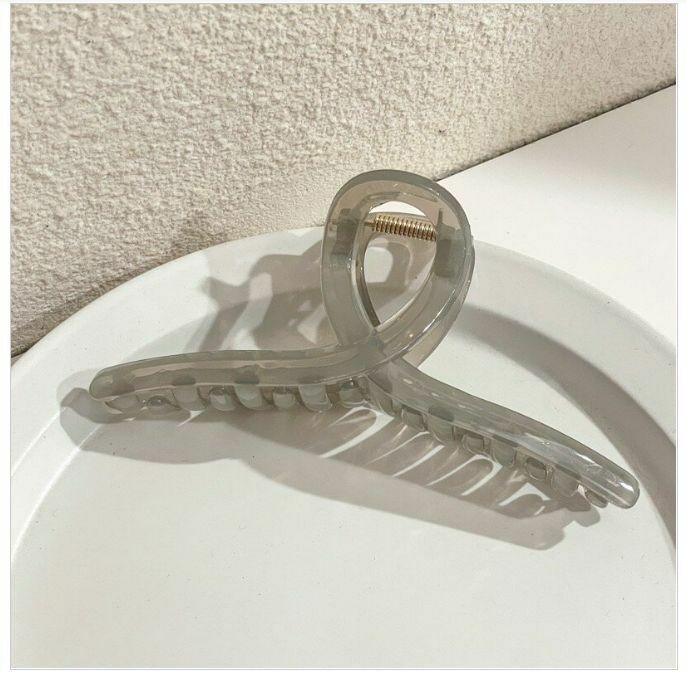 Hot Selling Large Jelly Color Cross Shark Clip Hair Accessory Hair Clip (Gray)