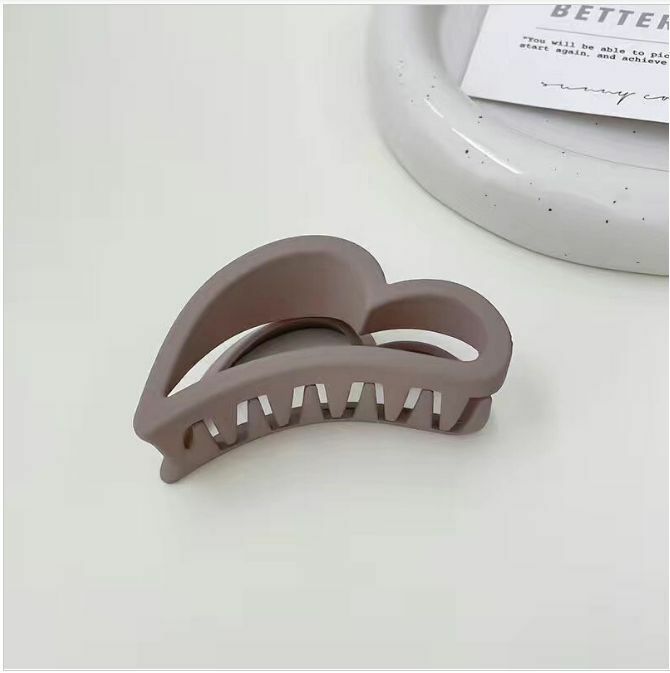 Hot selling acrylic heart shark hair clip hair accessory (brown)