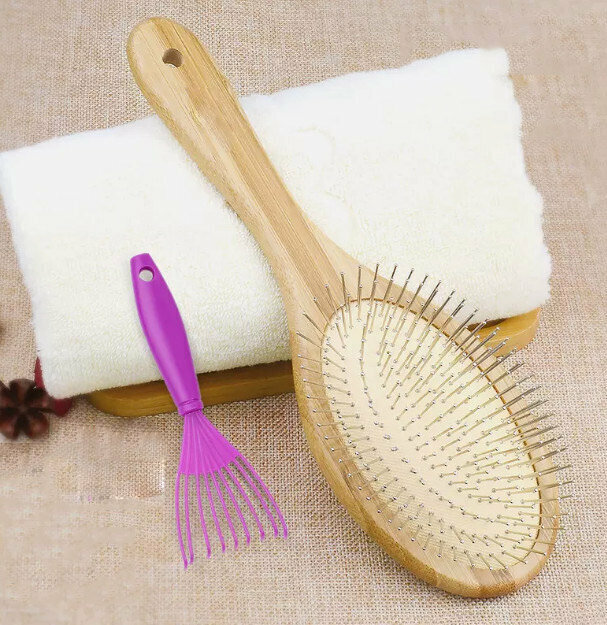 Popular comb (steel needle air cushion comb large size 8008L)