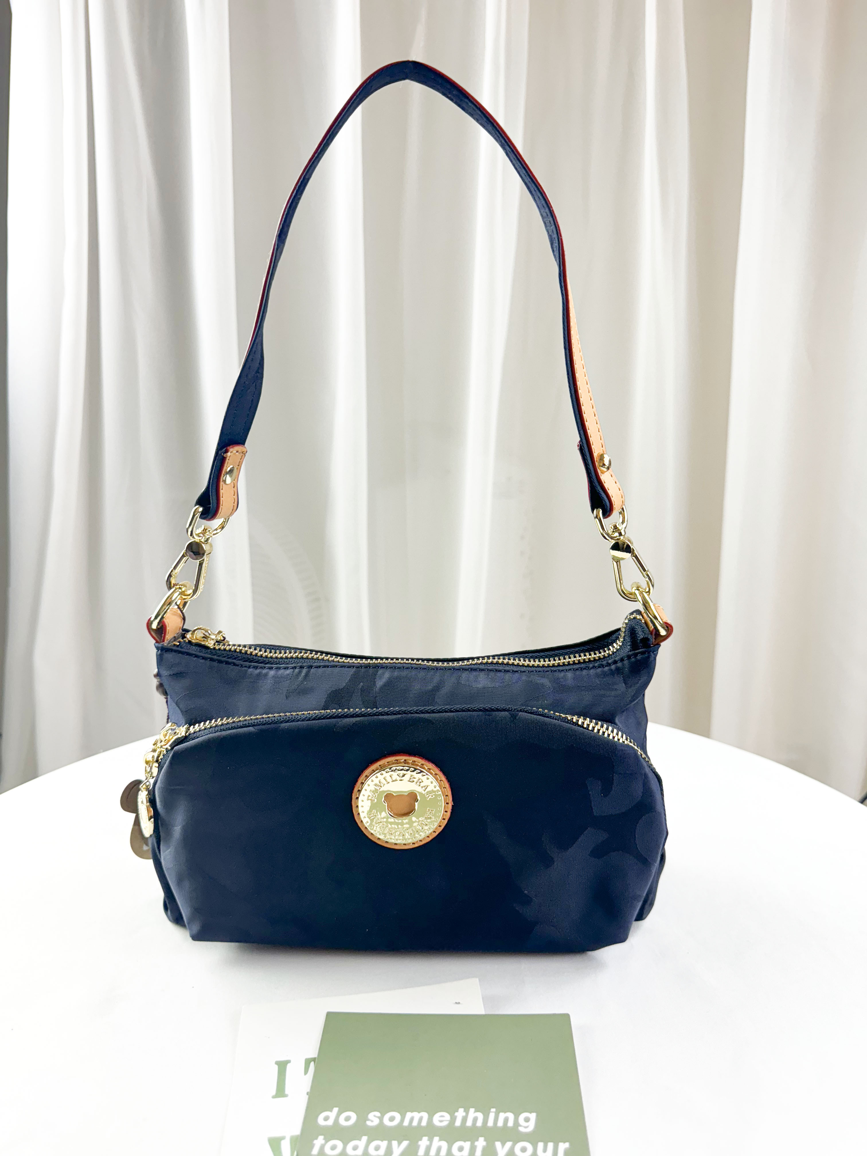 FamilyBear 藍迷彩 拼色防潑水肩背包 / 側背包  #2813