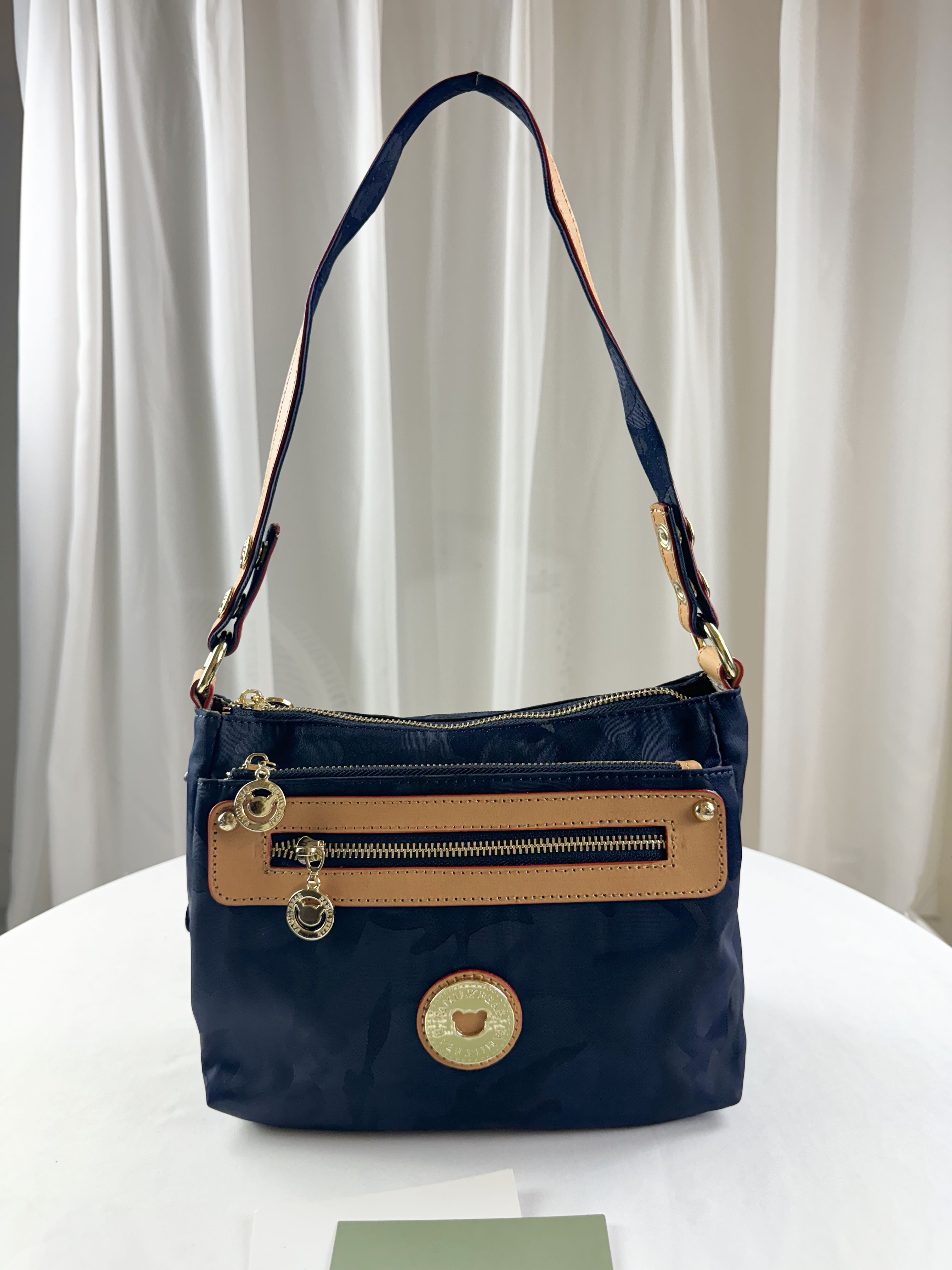 FamilyBear 藍迷彩 拼色防潑水肩背包 / 側背包    #2820