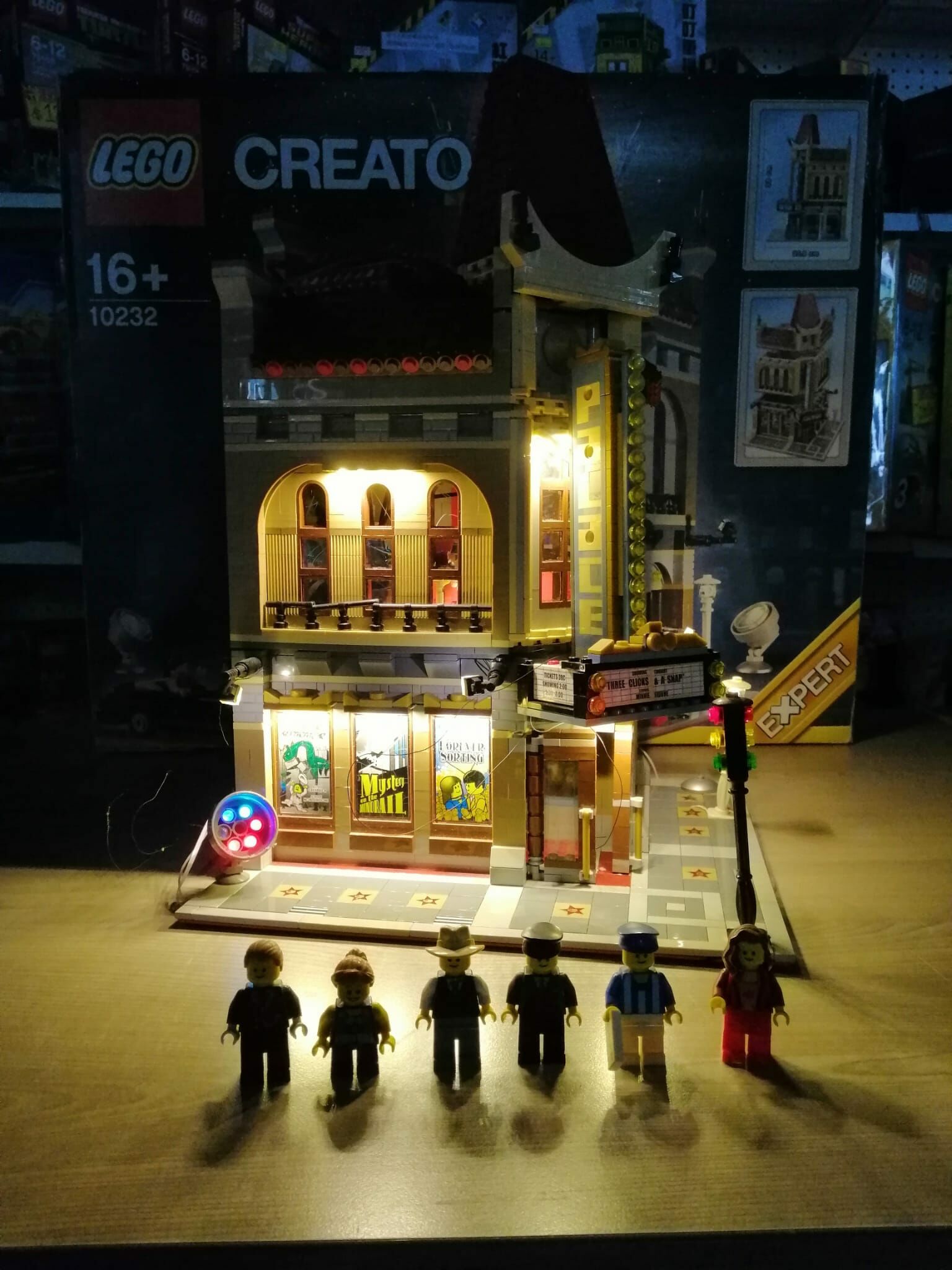 (代客開倉）Lego 10232 Display  (跟外盒，已改led燈，有缺件，實物如圖）
