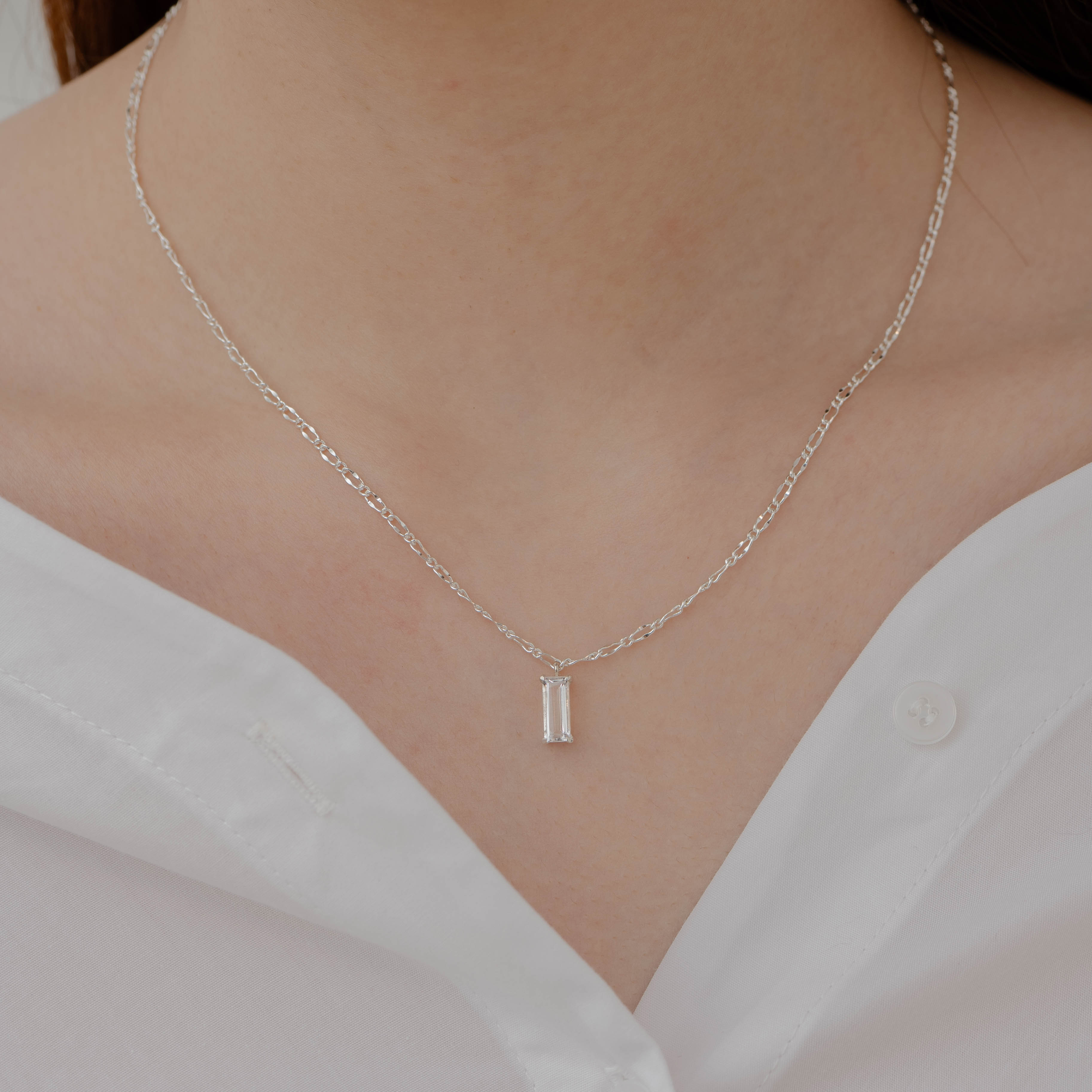 Baguette爪鑲白水晶項鍊