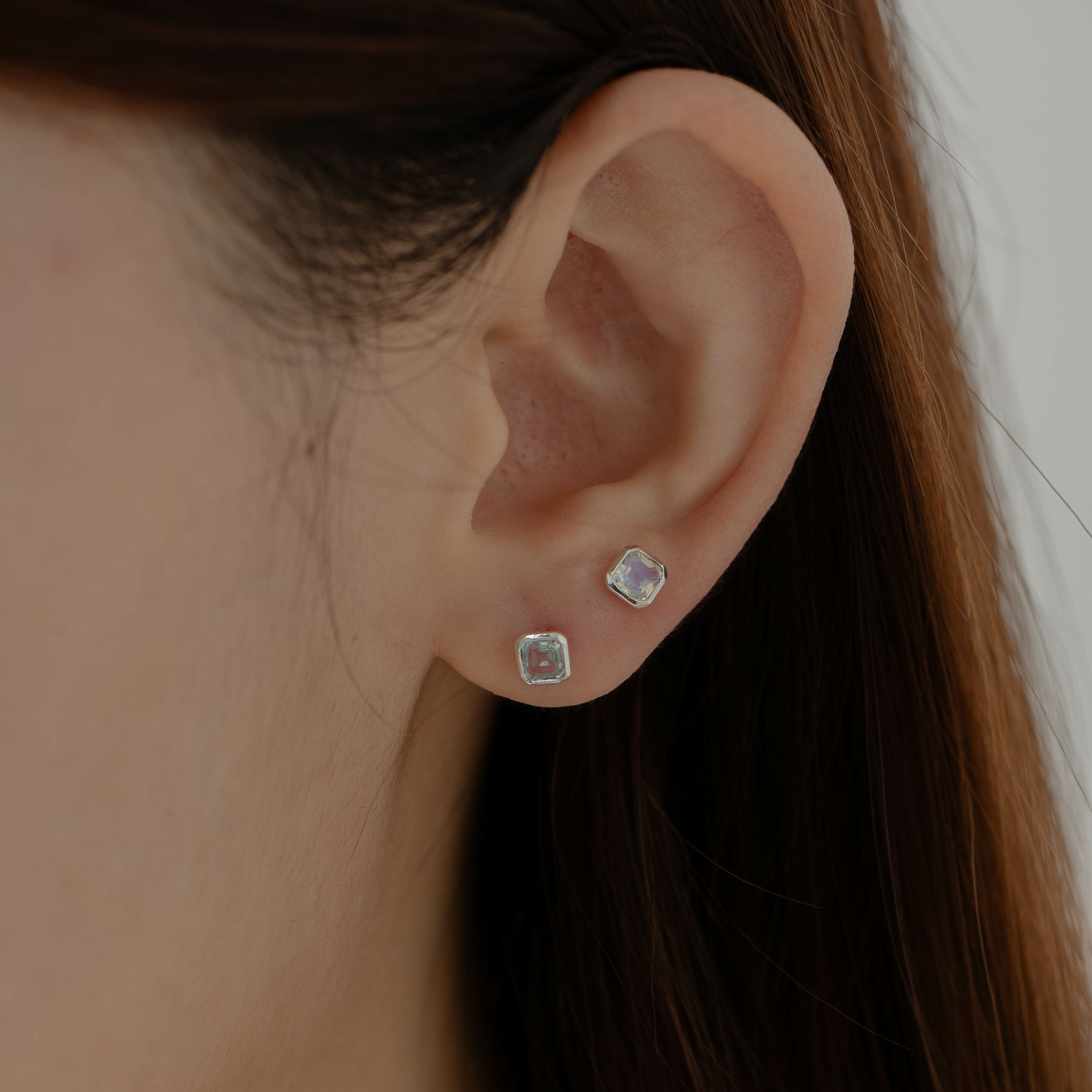 簡約Asscher月光石轉珠耳環