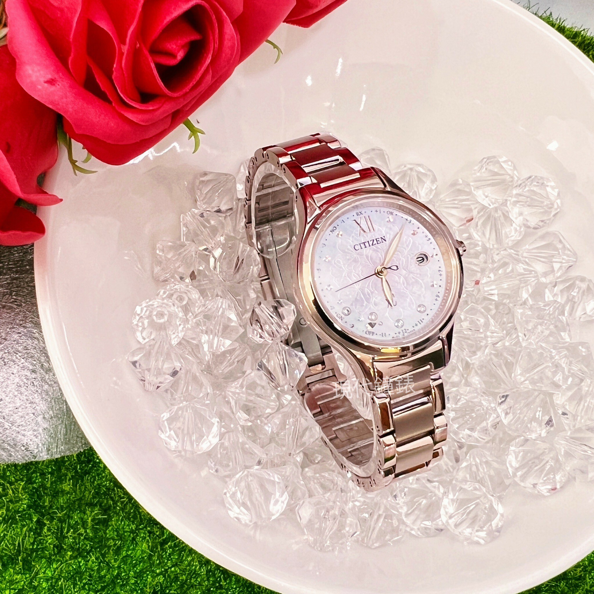 【CITIZEN星辰】XC系列 櫻花粉晶鑽光動能電波女錶 ES9497-88X 27mm 現代鐘錶