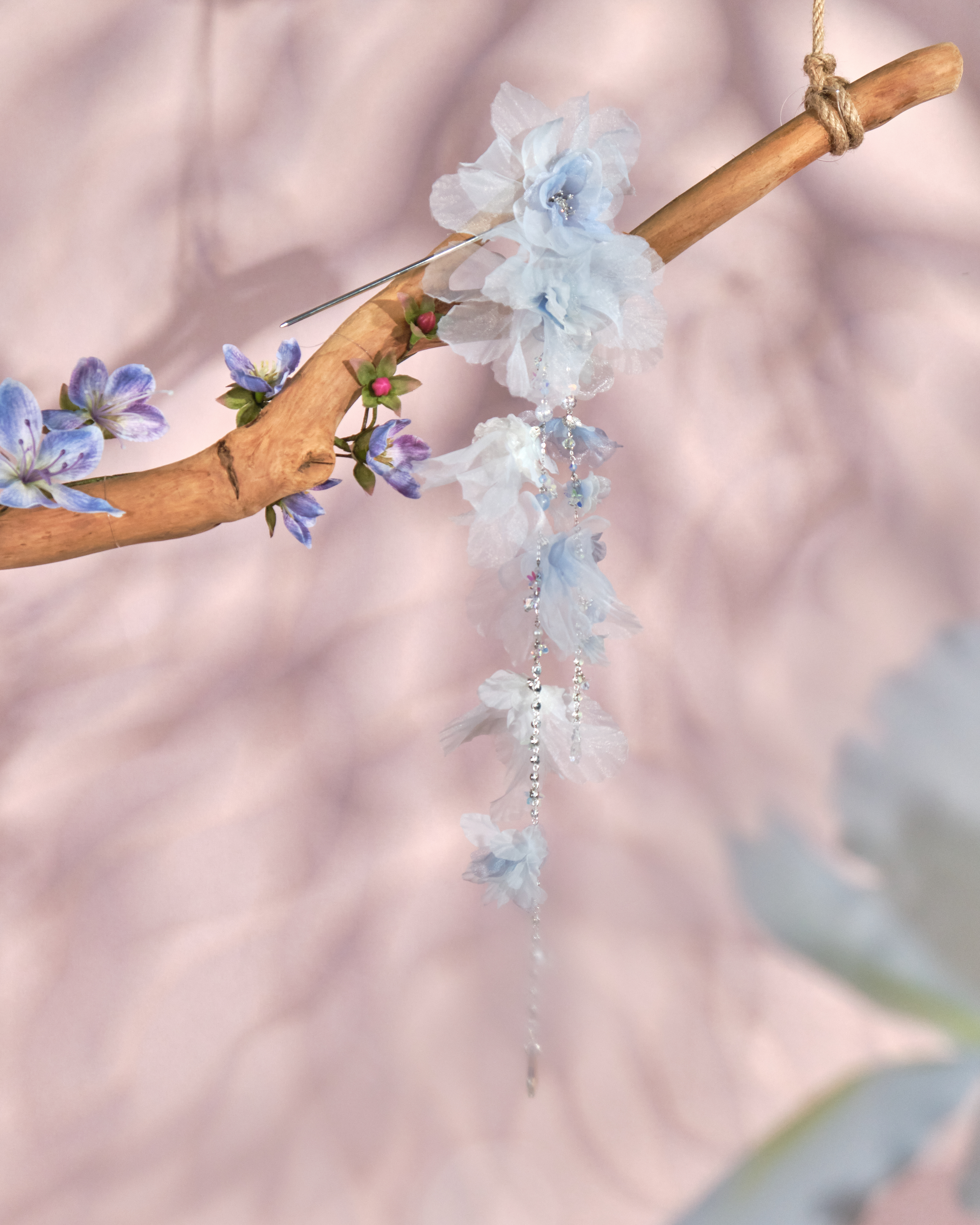 11105 Aoi Soft Petals Hair Stick