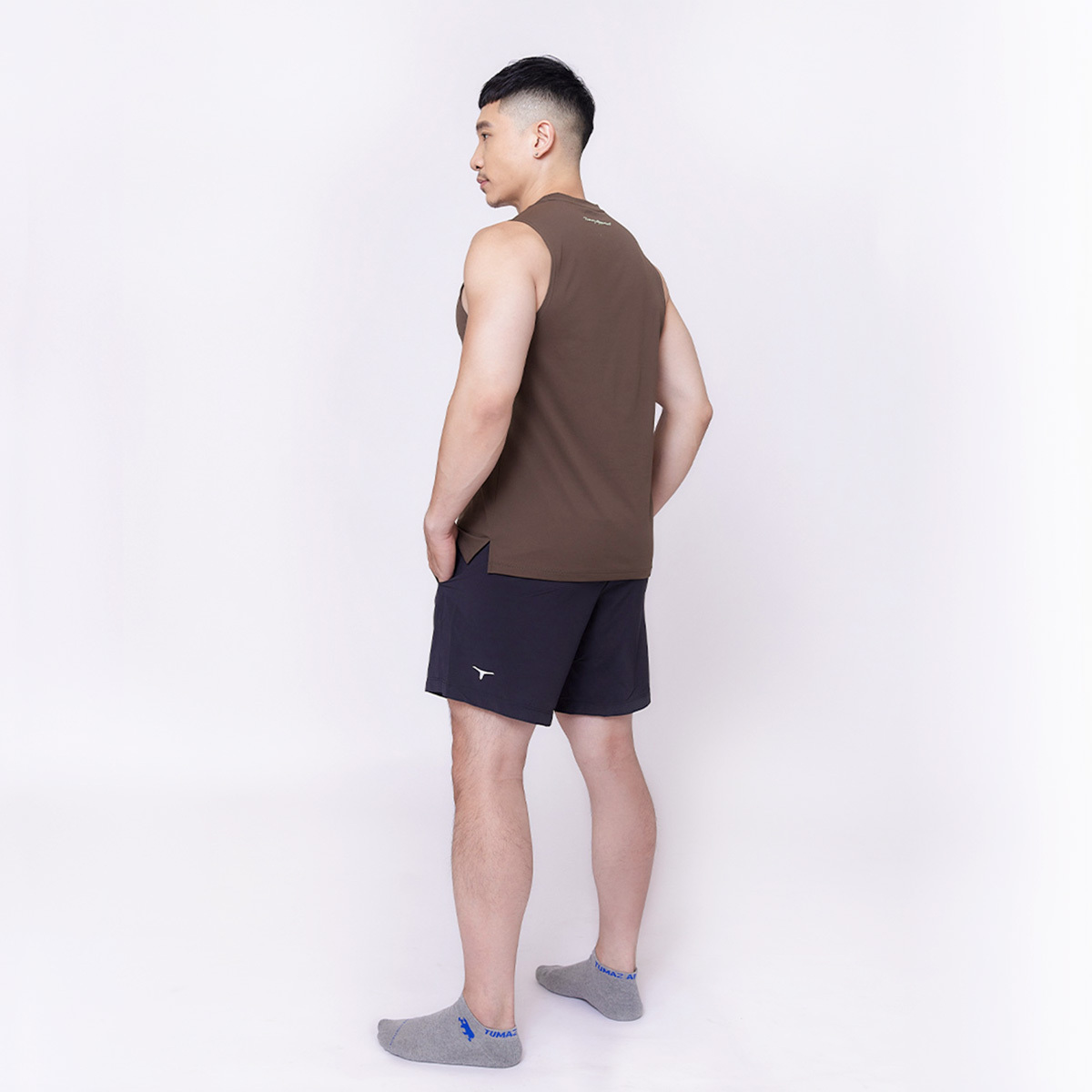 托瑪斯羽量級訓練背心（巧克力棕）