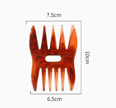 New retro oil comb (curved comb) (size: 10*7.5*6.5cm)