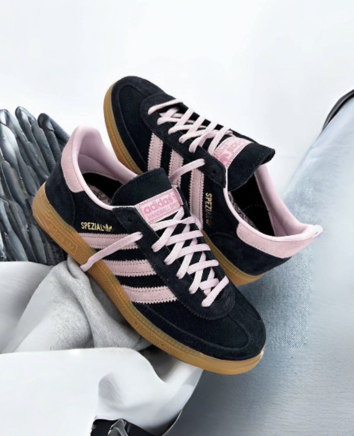 預購 ADIDAS HANDBALL SPEZIAL 黑 粉 焦糖底 BP色 女鞋 IE5897