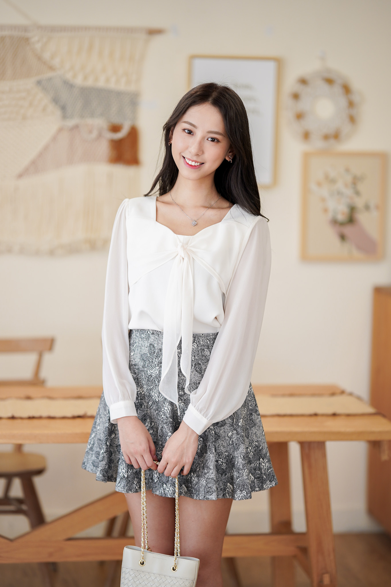 T1135 Angela Chiffon Mix Blouse
