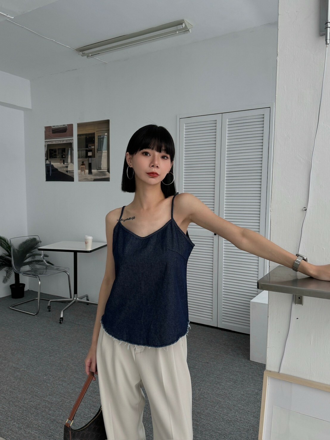 下抽鬚細肩背心