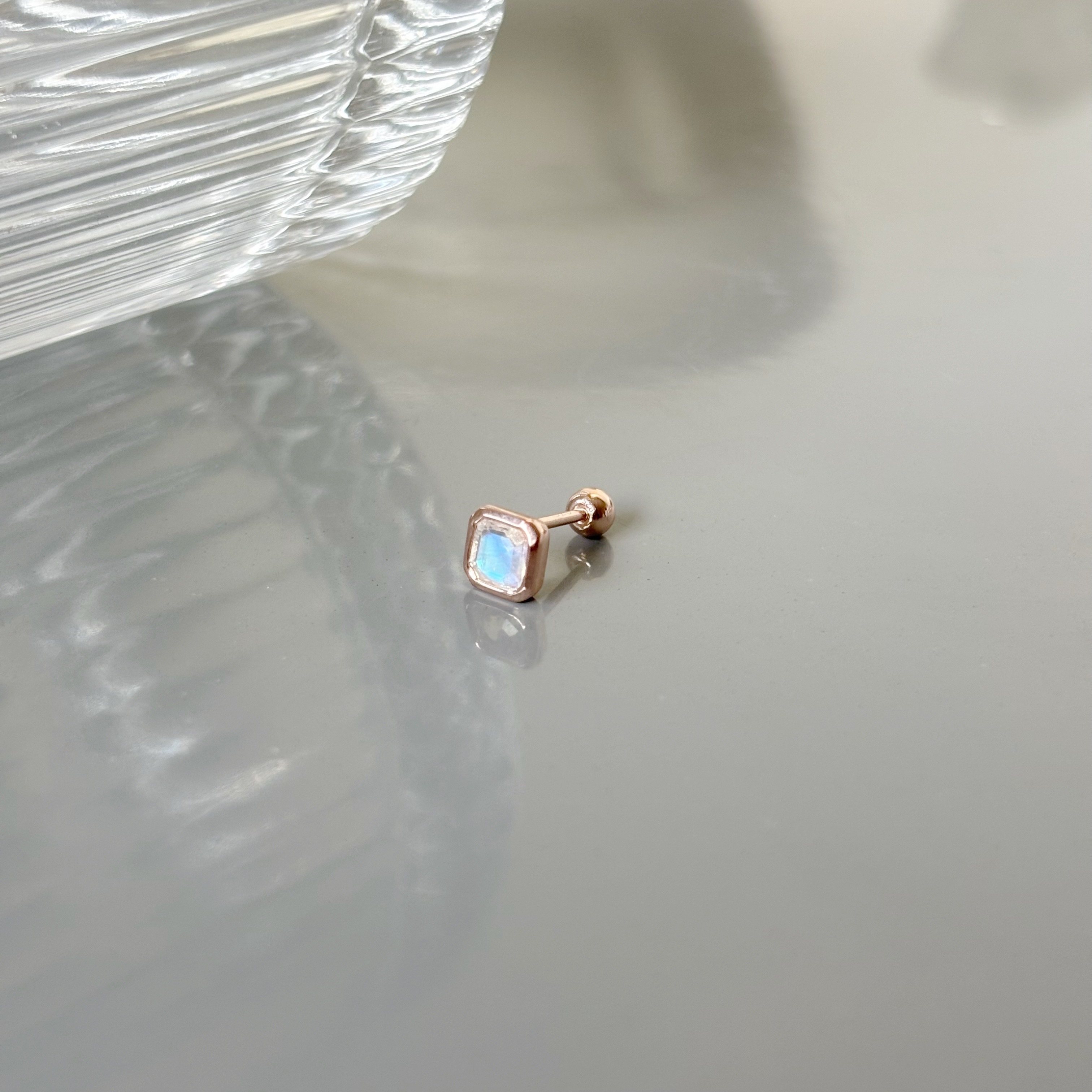 簡約Asscher月光石轉珠耳環