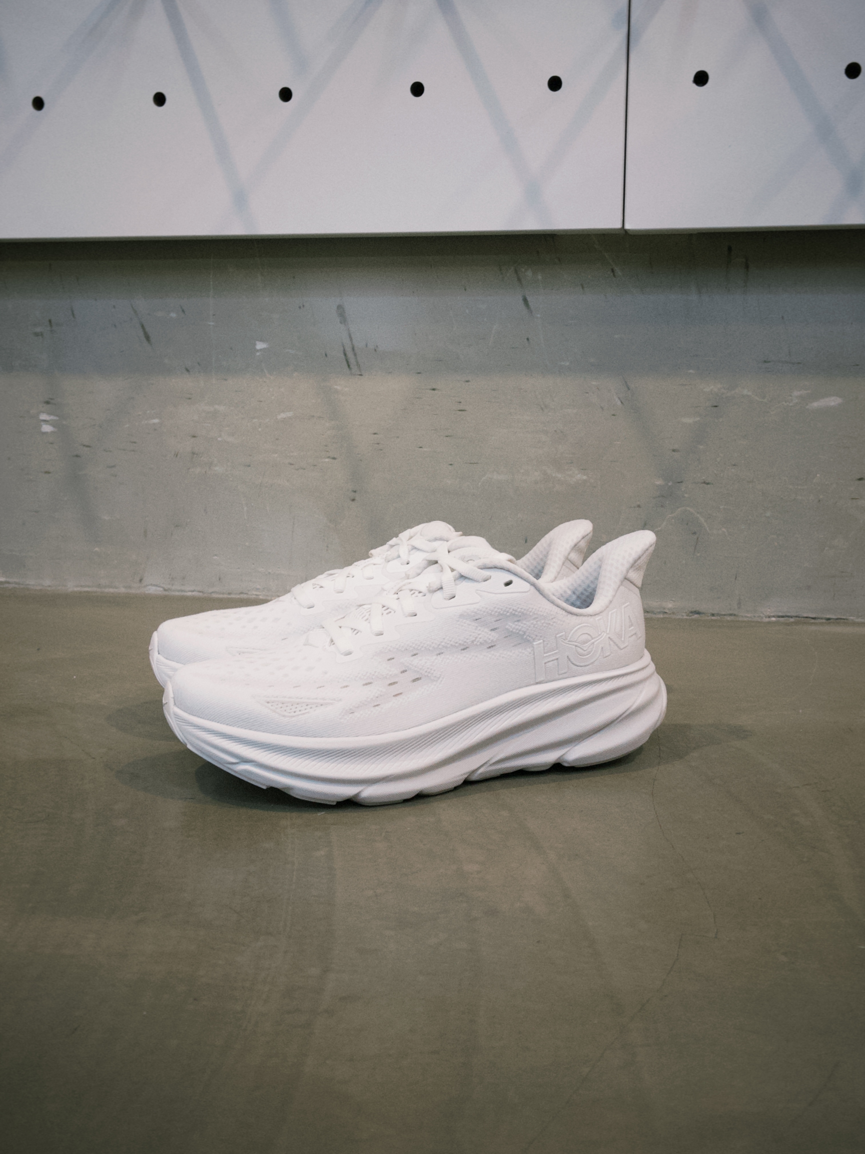 Hoka One One W Clifton 9 White 1127896WWH