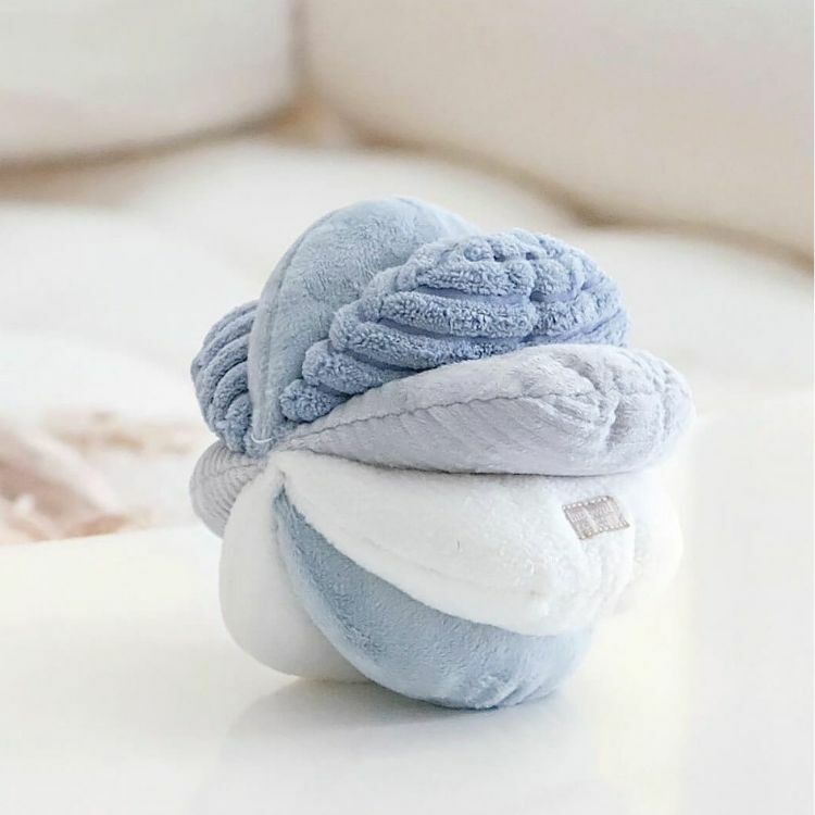 Lambwolf Collective -TOTO毛毛藏食嗅聞球(海藍）