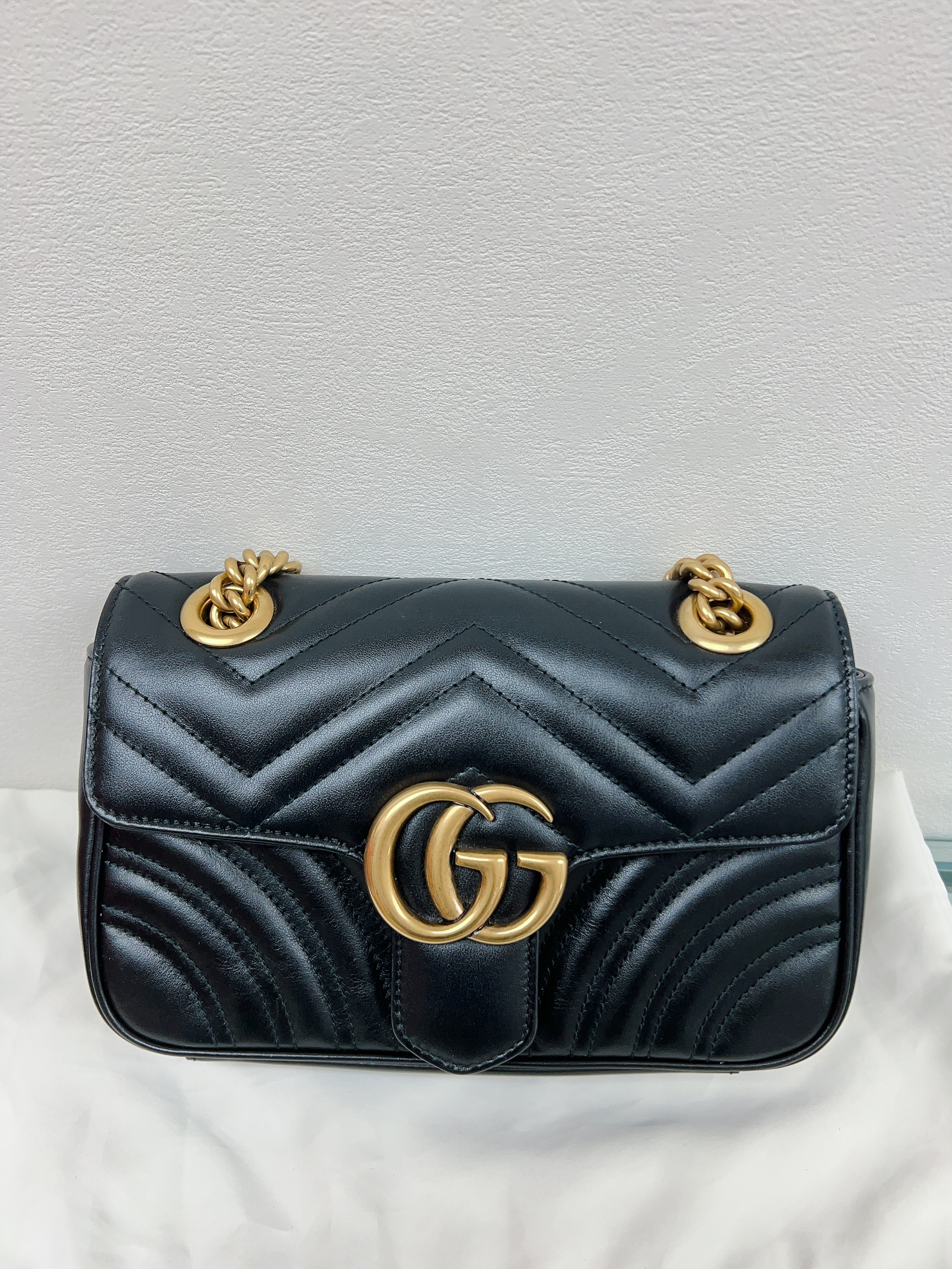 Gucci marmont flap bag mini black