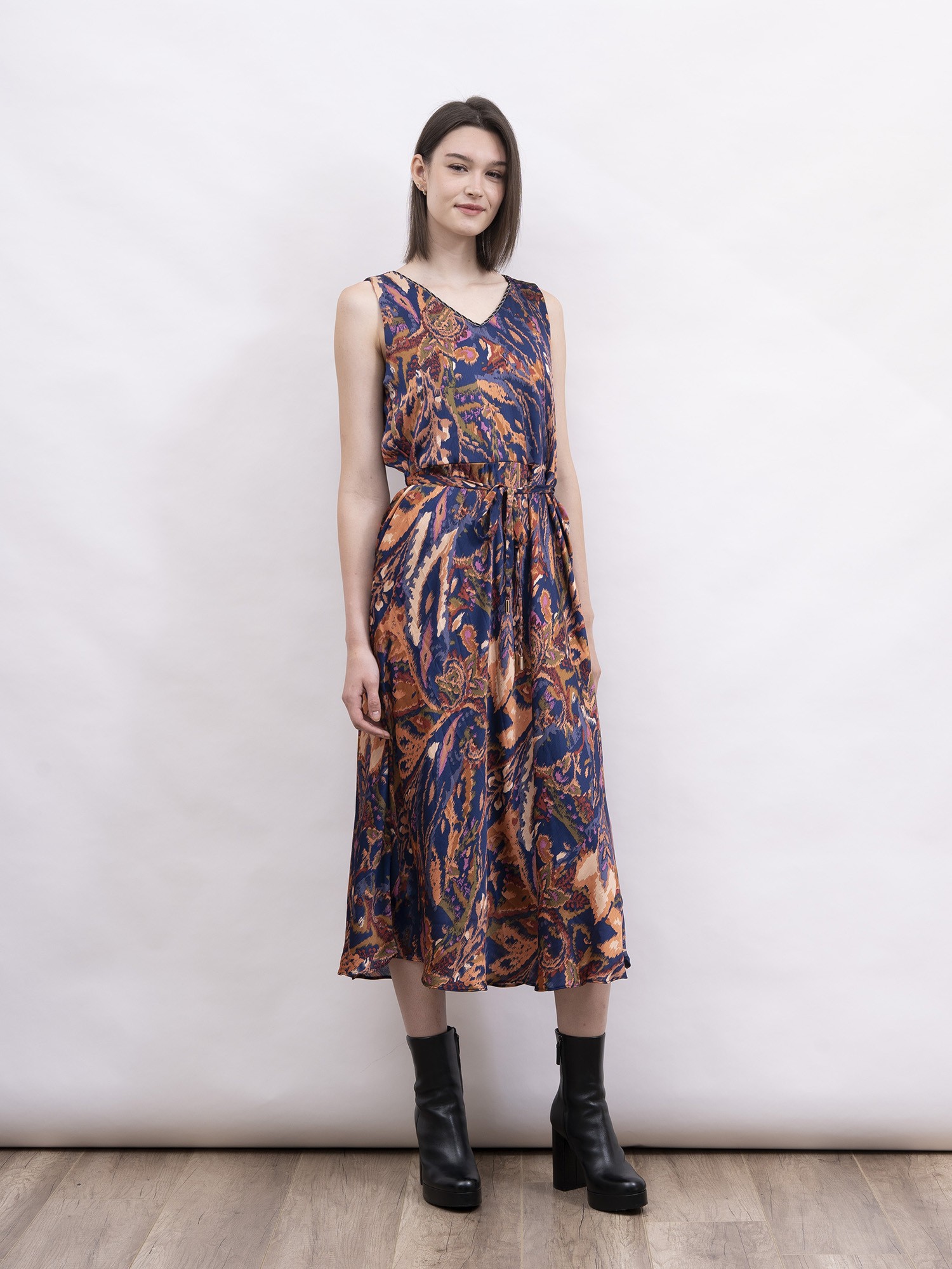 mi-tu 印花V領連身裙