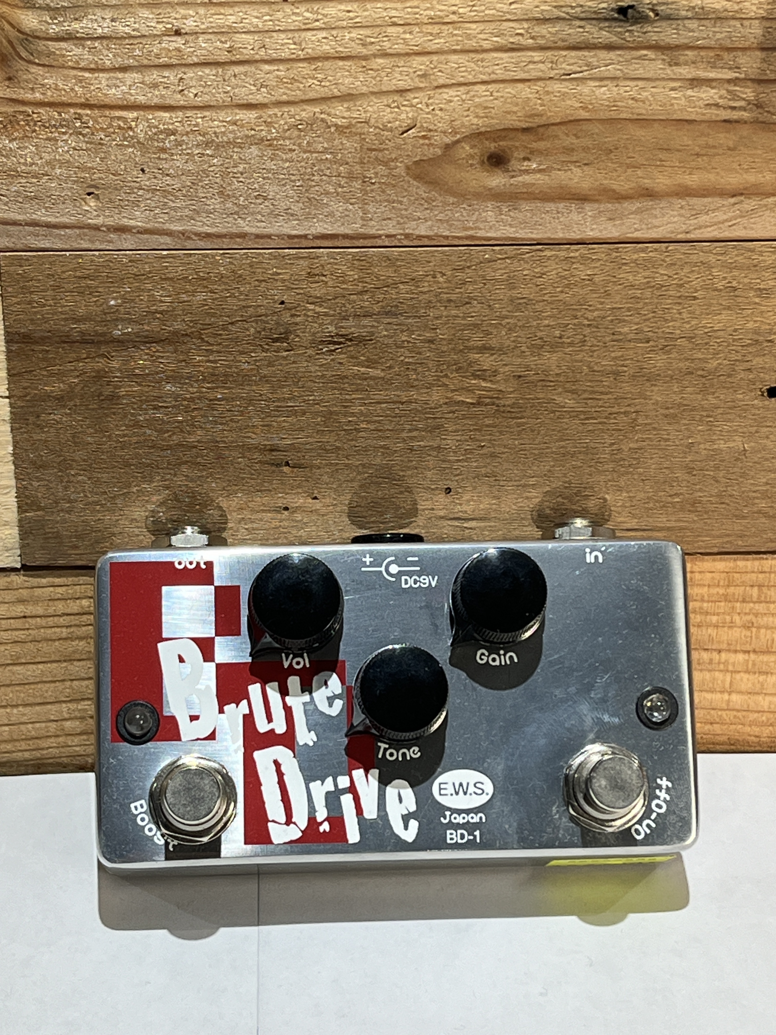 EWS_Brute Drive_Distortion效果器 — 三峽效果器｜YA! 玩音樂