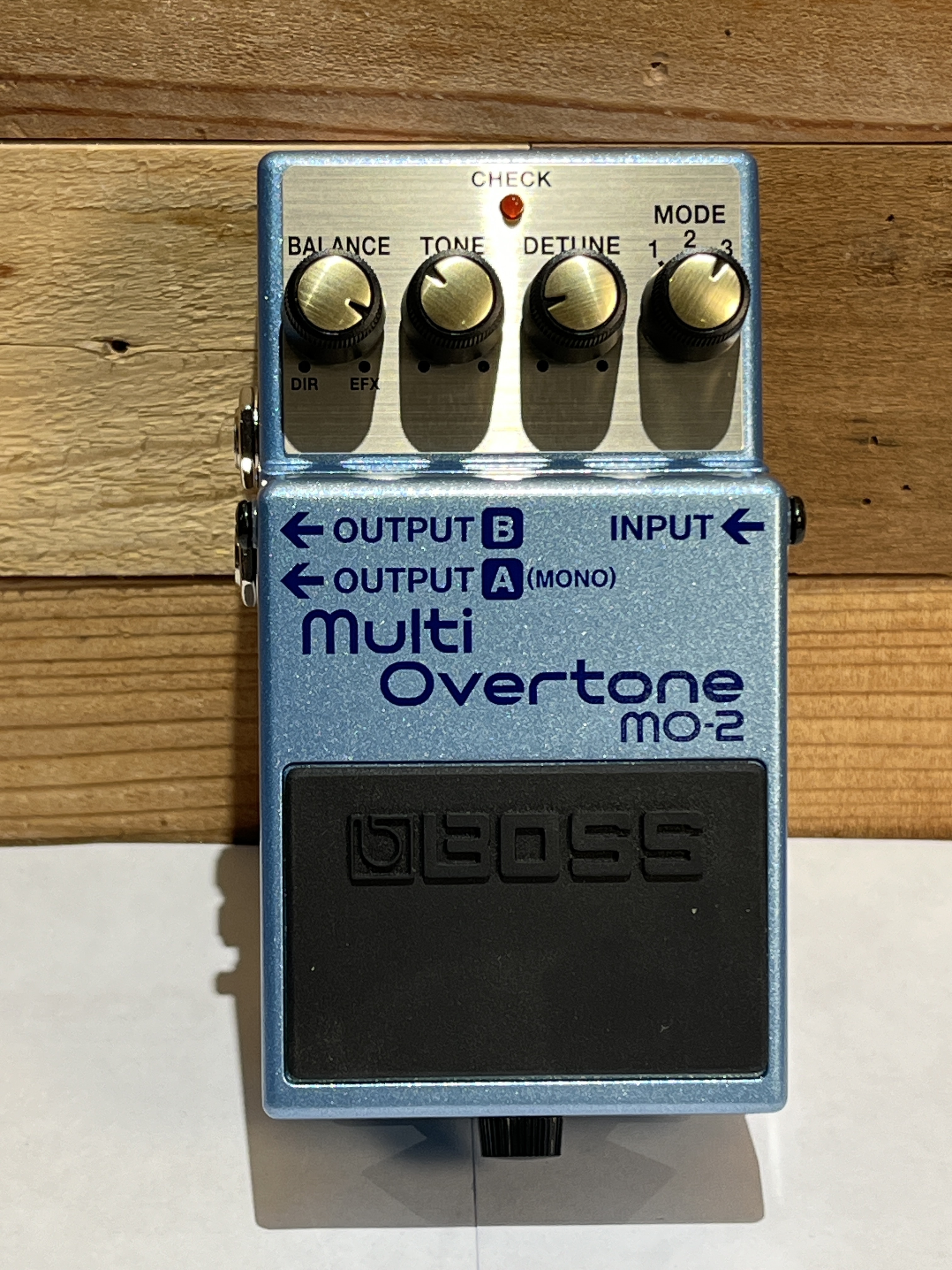 BOSS Boss_MO-2_Modulation效果器 — 三峽效果器｜YA! 玩音樂