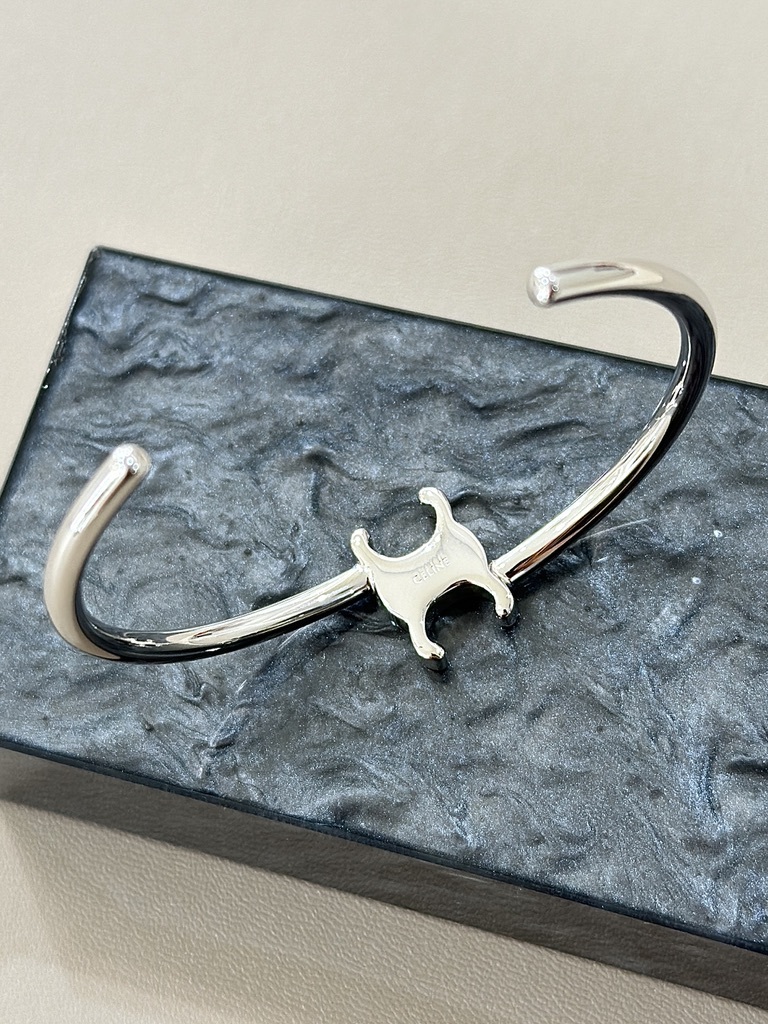 CELINE Triomphe Asymmetric Bangle