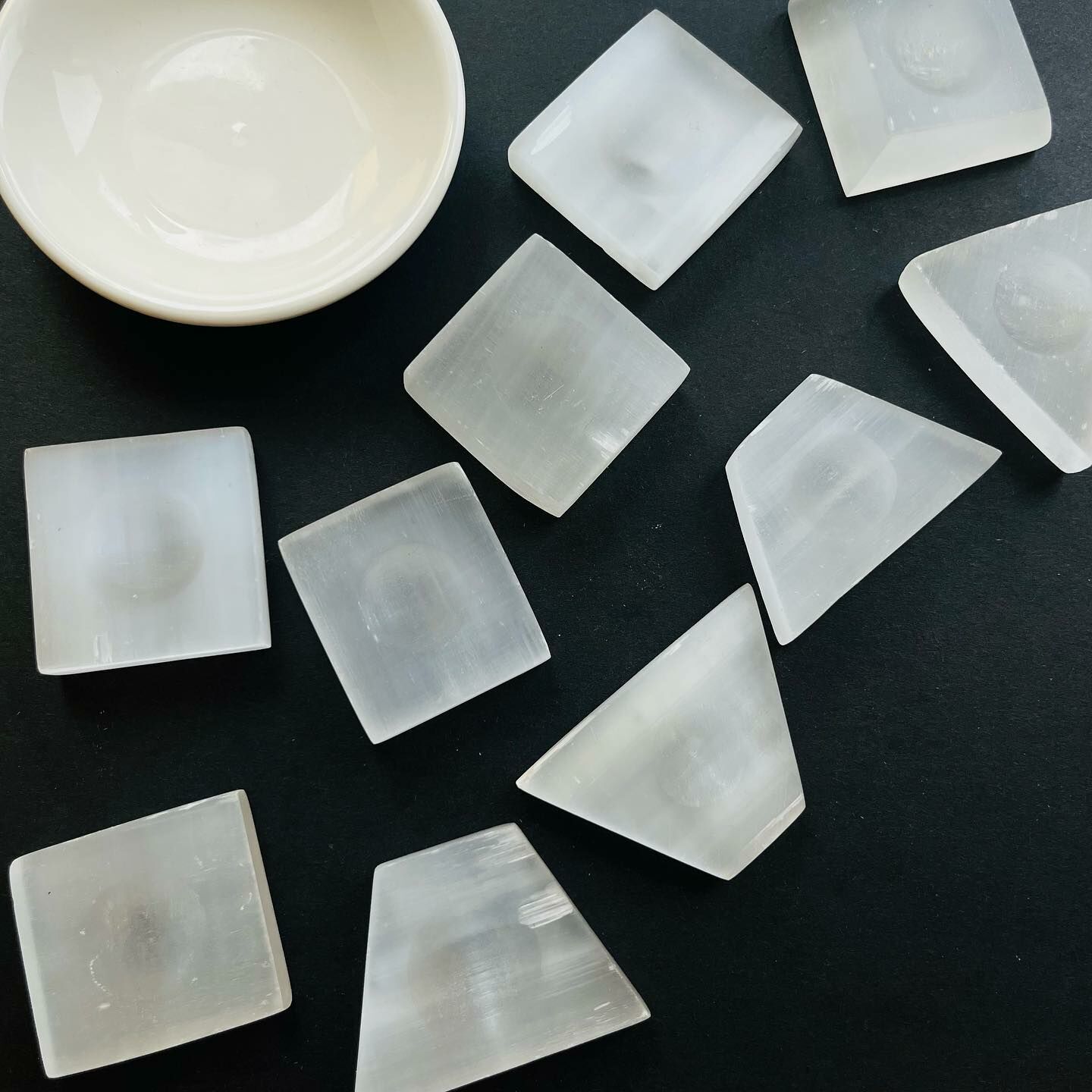 [原石] 透石膏 水晶球底座 水晶淨化底座