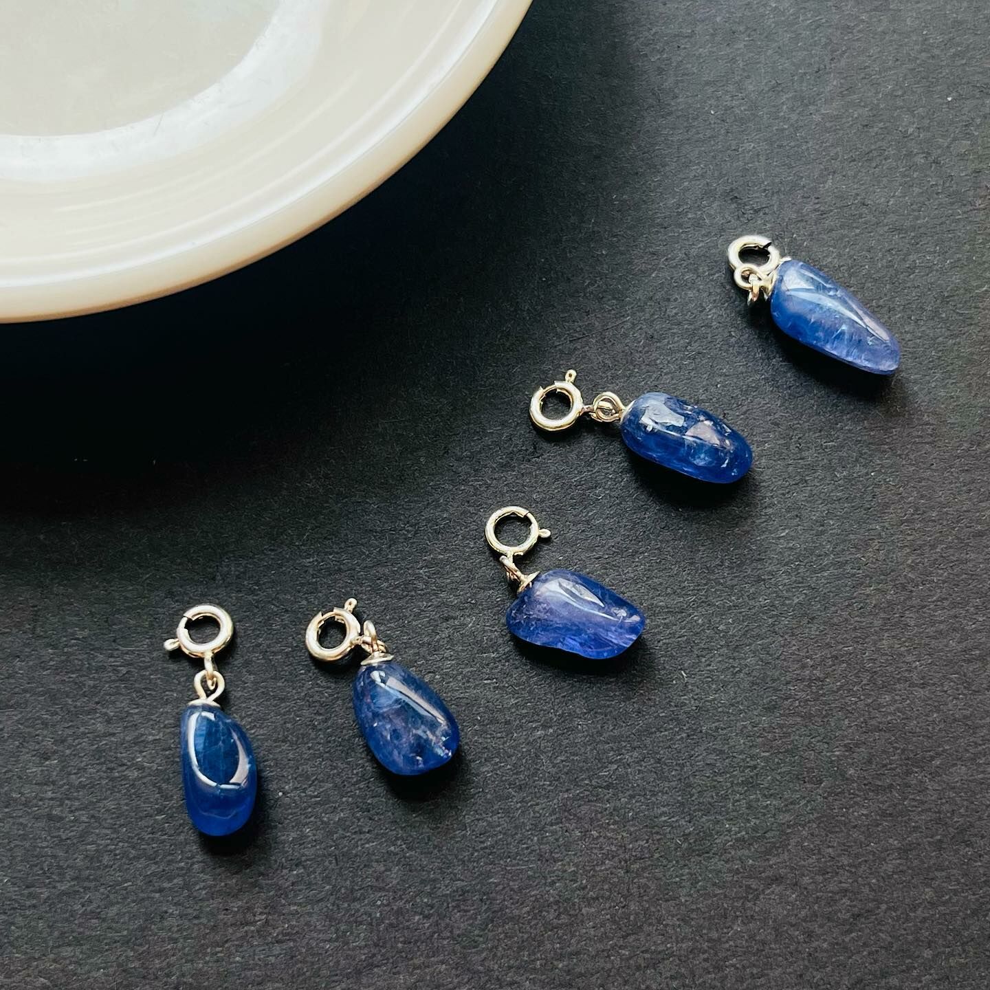 [原石] 坦桑石 / 丹泉石 項鍊吊墜