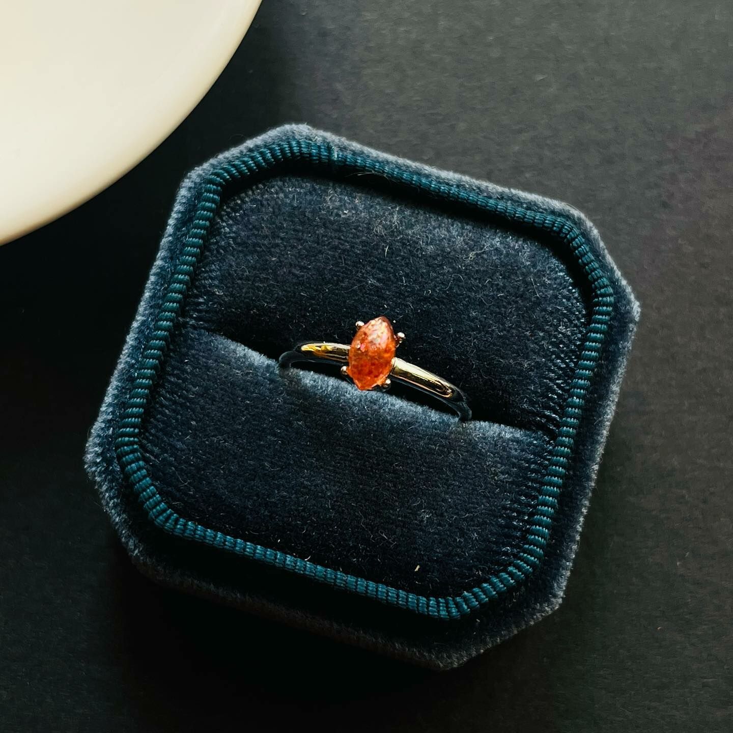 [原石] 阿魯沙太陽石 水晶戒指