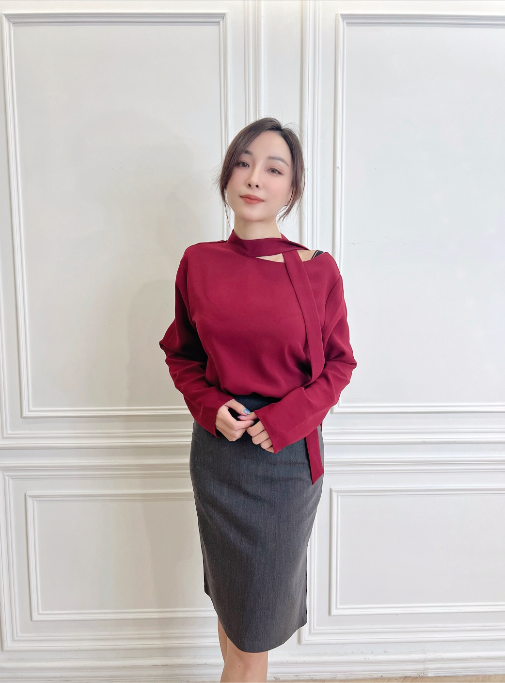 領間挖空綁帶上衣