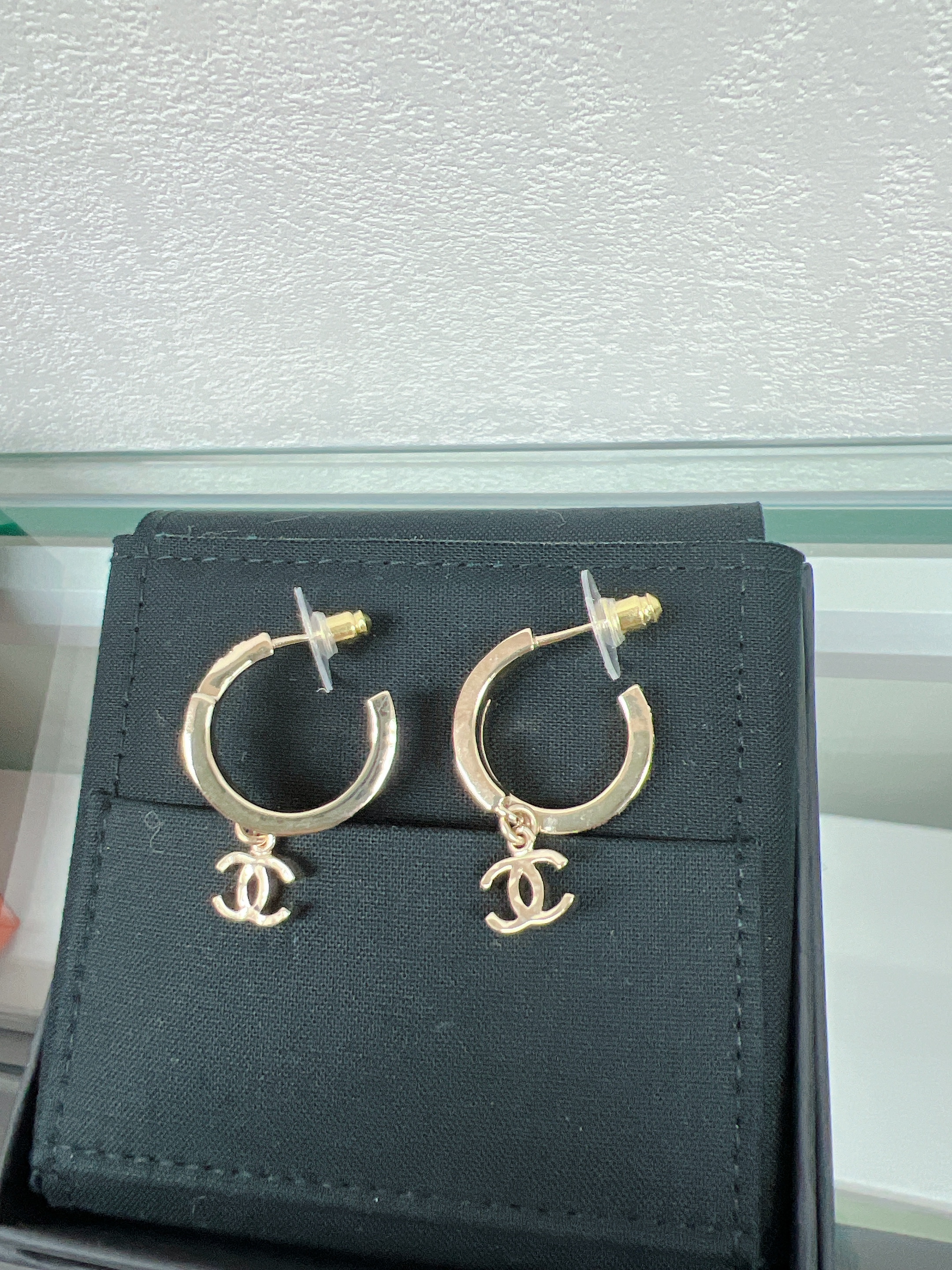 *Unused* Chanel earrings crystal hoop 22b