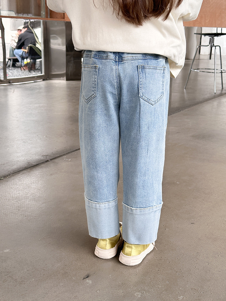 休閒微彈拼接牛仔褲-背後版型很順