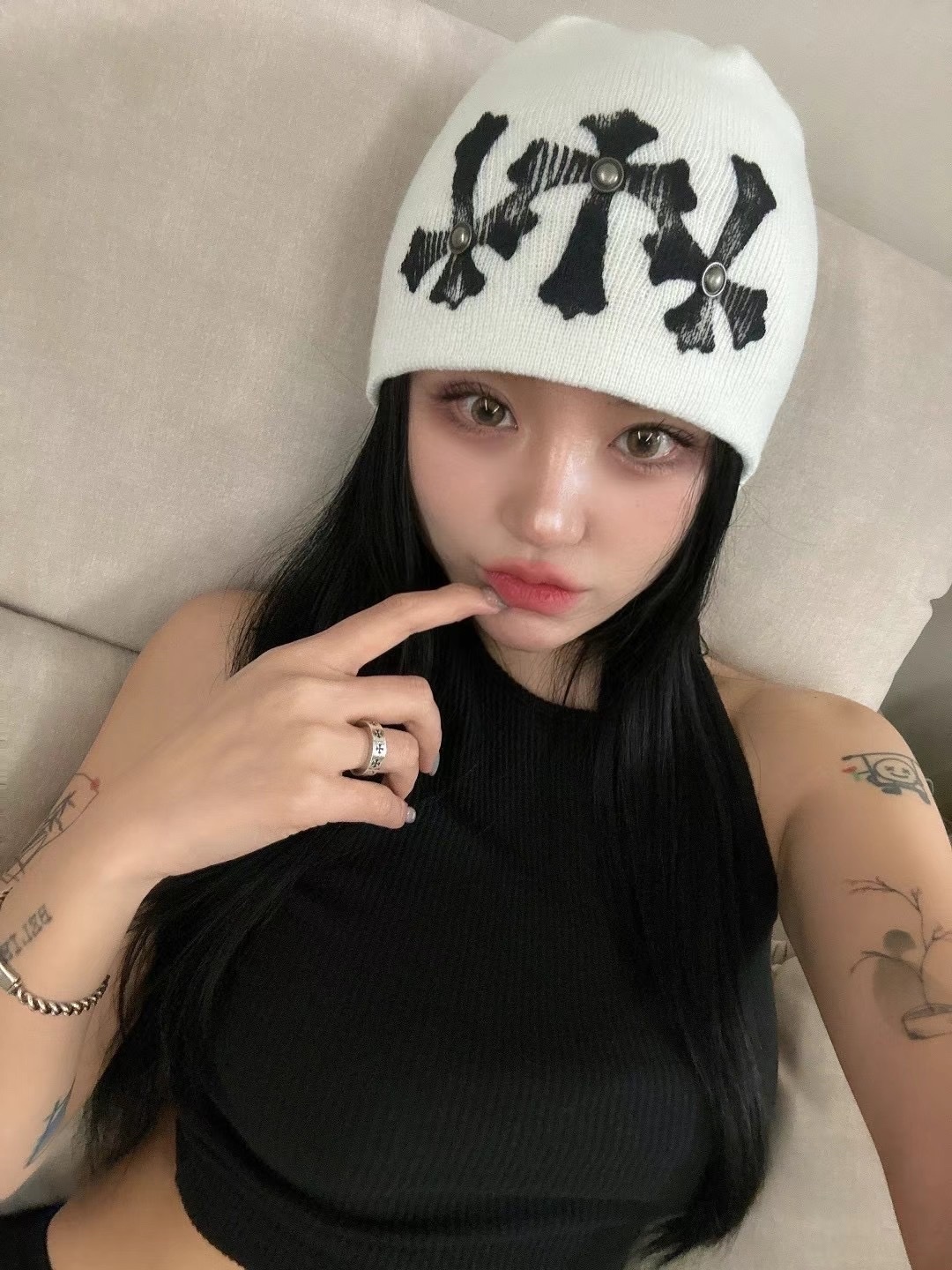 【HERETICS STUDIO 】韓國 고품질 十字架 釘釦 針織 穿搭必備 帽子 毛帽