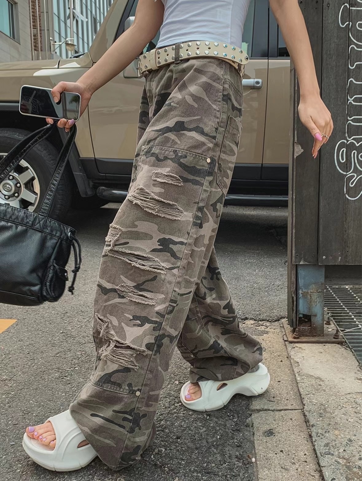 【HERETICS STUDIO 】韓國 고품질 迷彩 抽鬚 破壞 釘釦 牛仔 寬版 牛仔褲 長褲