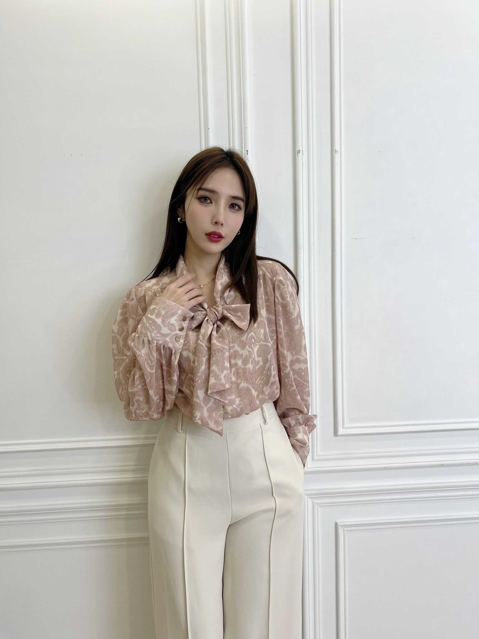 暈染變形蟲領巾上衣