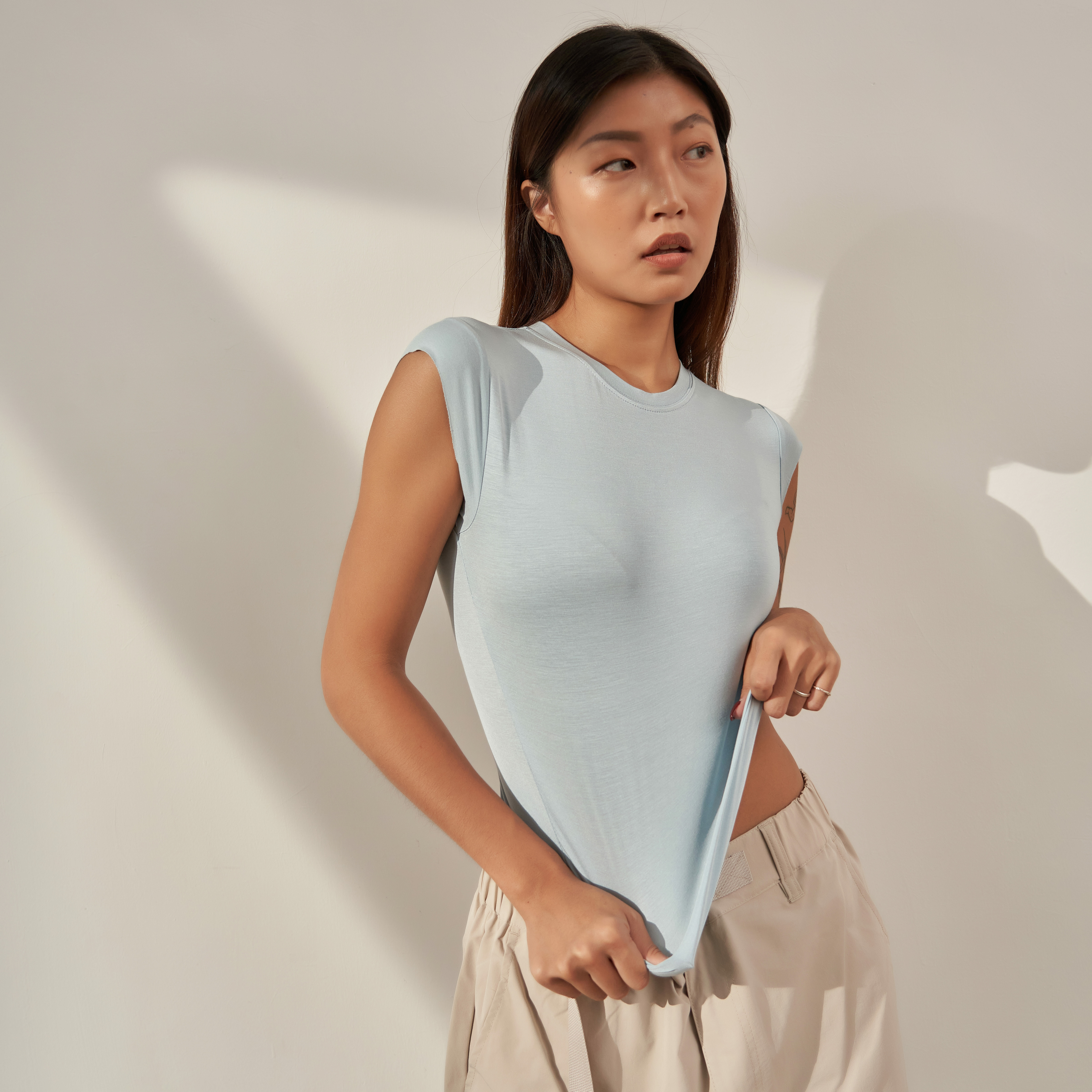 REALATiON - 柔滑親膚涼感合身短版半袖Tee