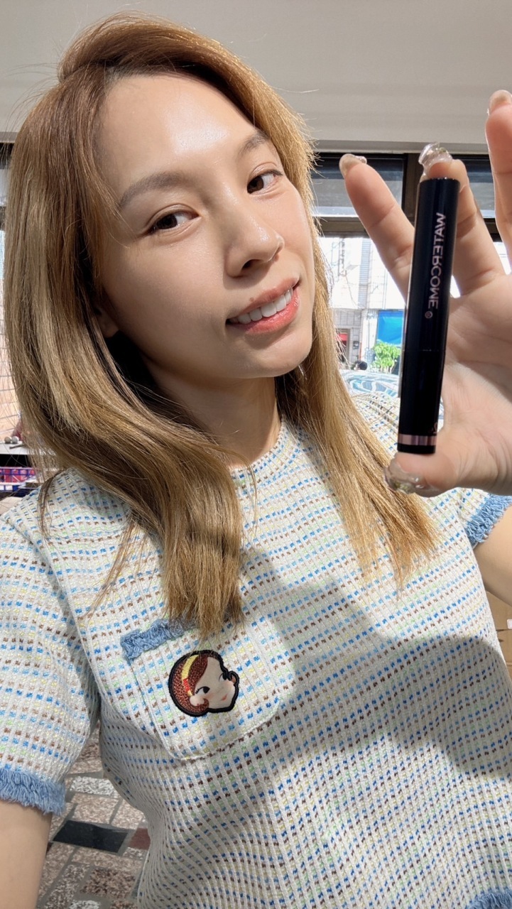 水之蔻光感果凍 護唇膏