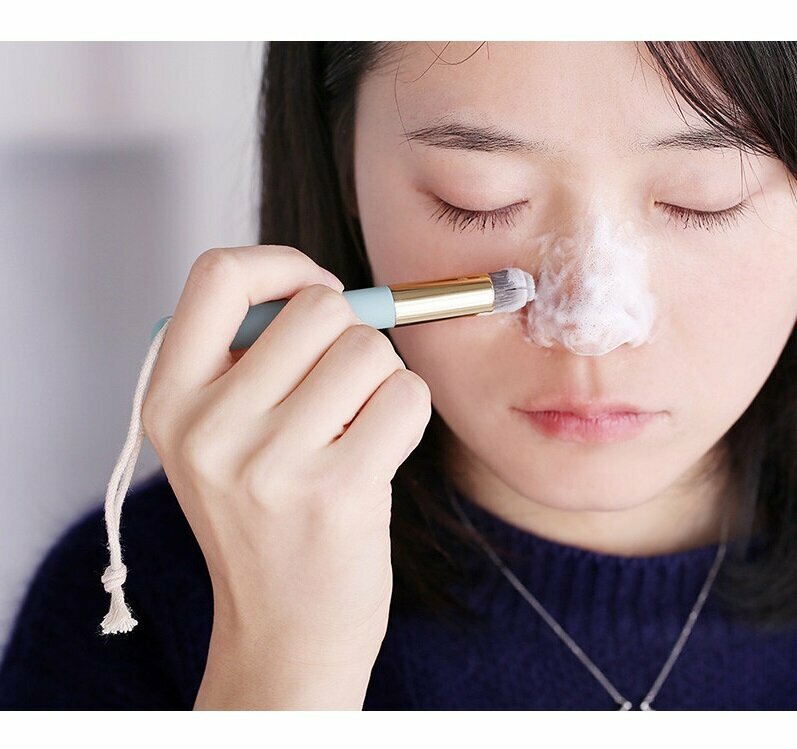 1 new model, Japanese blackhead and acne brush/cleansing brush, micron nose brush, nose brush, acne brush, blackhead removal brush, specially designed to clean acne on both sides of the nose