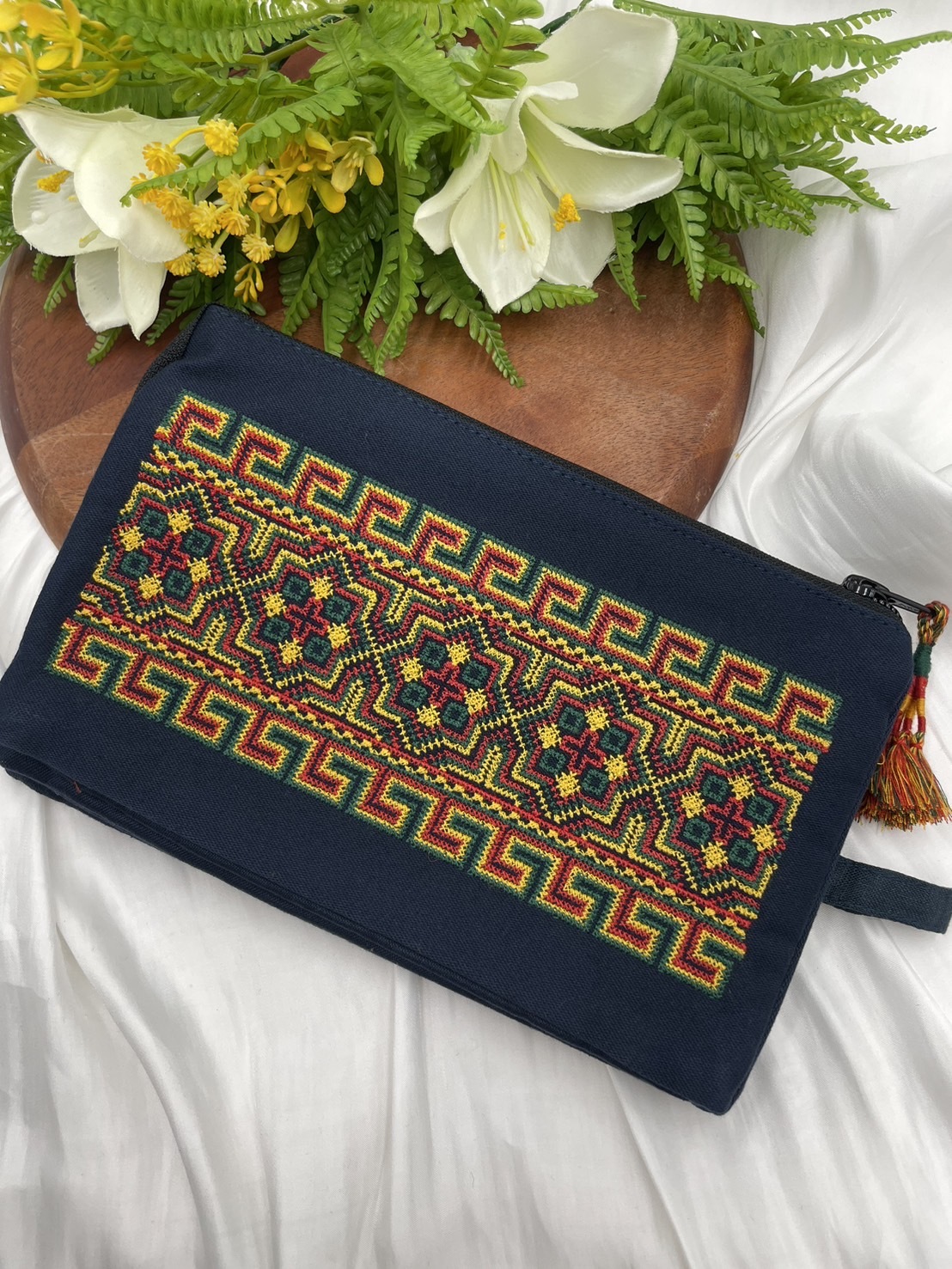 No.2刺繡圖騰手提包長22cm深14cm